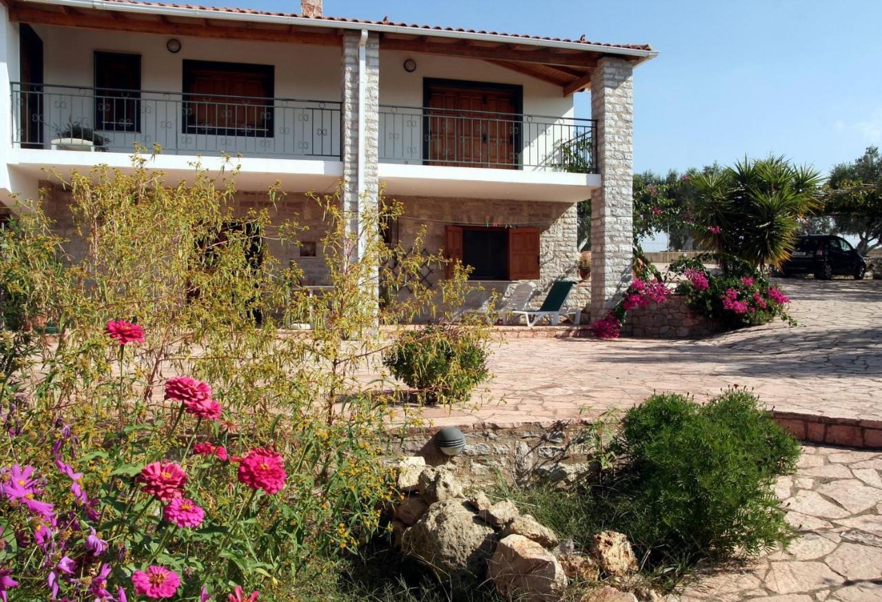 Ionianeon Apartments Agios Ilias  ภายนอก รูปภาพ