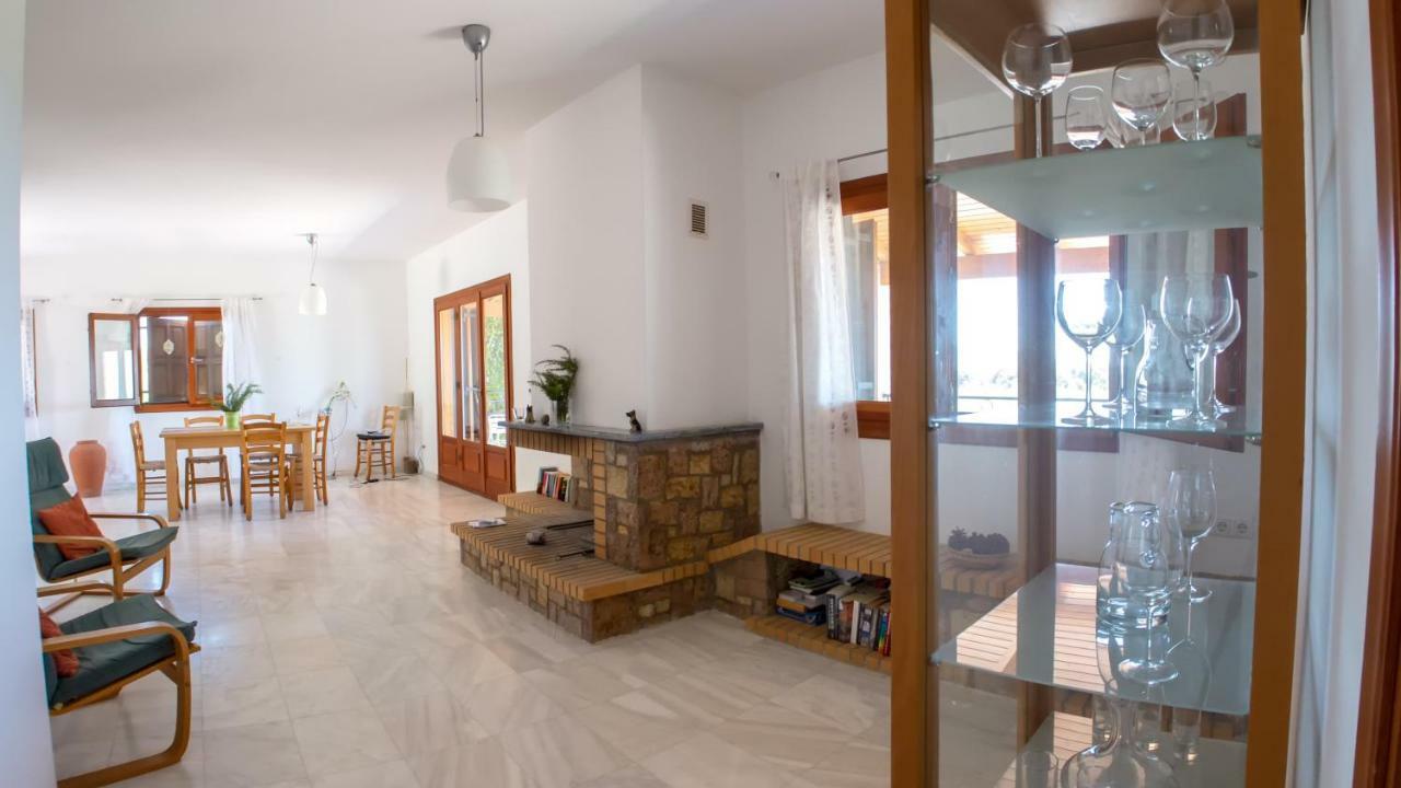 Ionianeon Apartments Agios Ilias  ภายนอก รูปภาพ